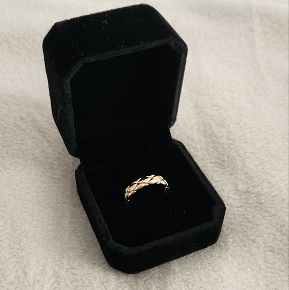 Ana Luisa Gold Quilted Ring - Picture 6 of 6